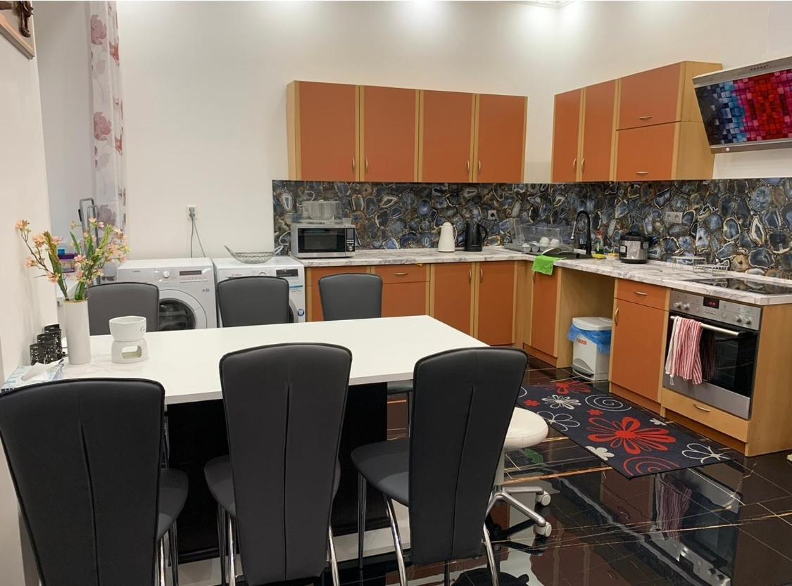 Apartamento Galaxy Karlovy Vary Exterior foto