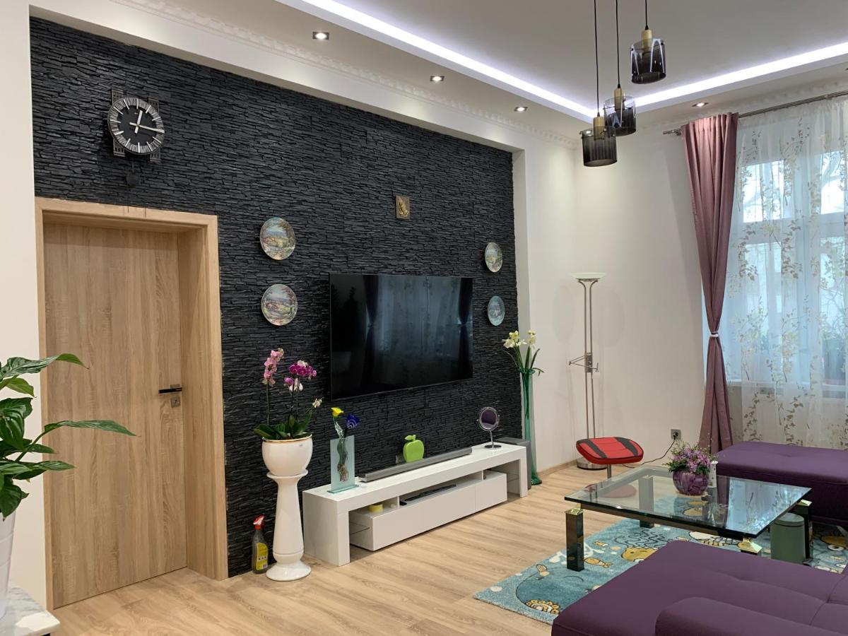 Apartamento Galaxy Karlovy Vary Exterior foto